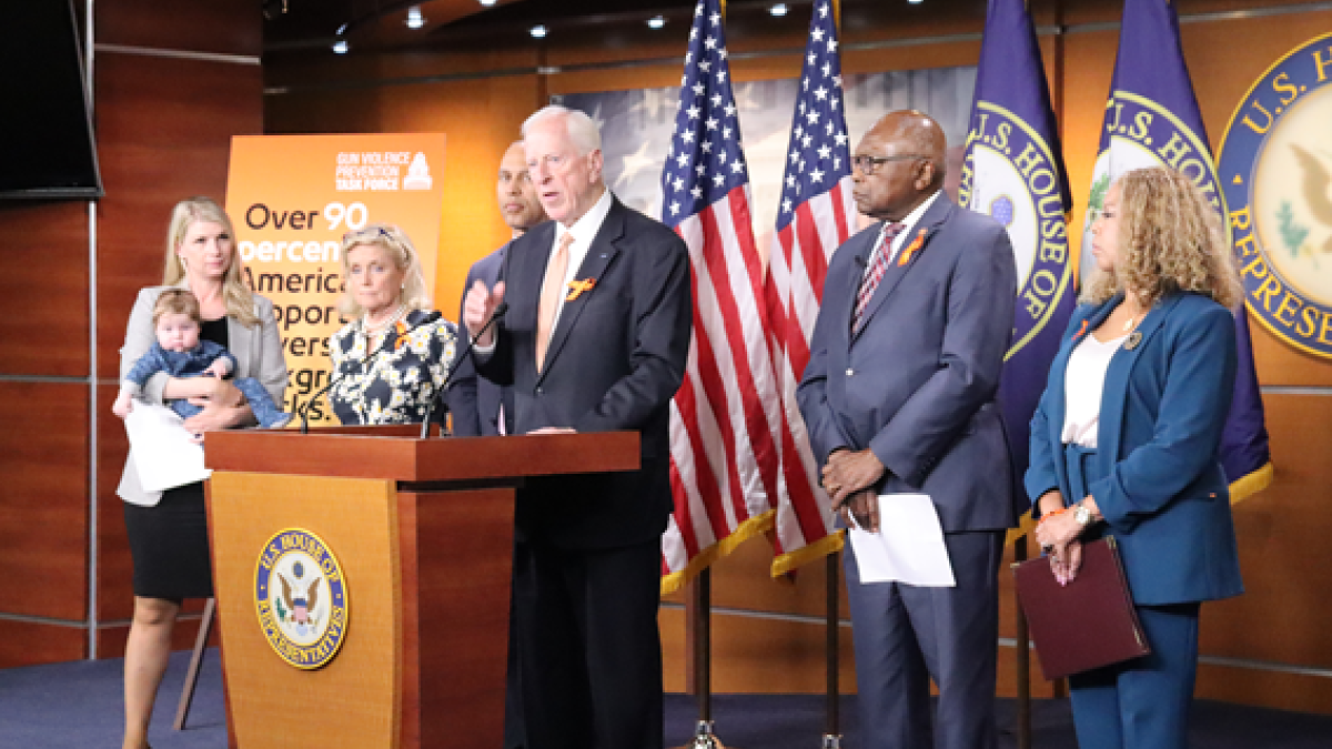 THOMPSON, CLYBURN JOINED BY LEADER JEFFRIES TO REINTRODUCE LEGISLATION EXPANDING BACKGROUND CHECKS FOR GUN SALES